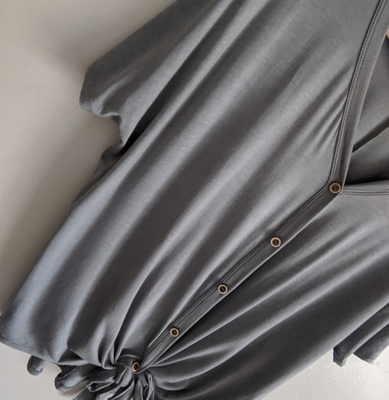 FINAL SALE 🆕🌿button DOWN TOP🌿 - Picture 4 of 8